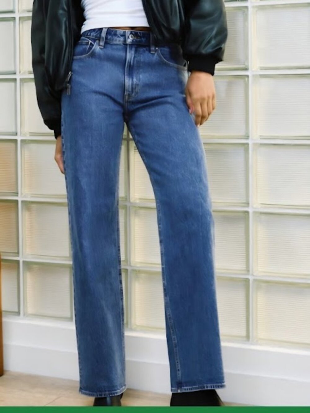 NWT Abercrombie & Fitch Curve Love High Rise 90's Relaxed Jeans – Size 26 Long